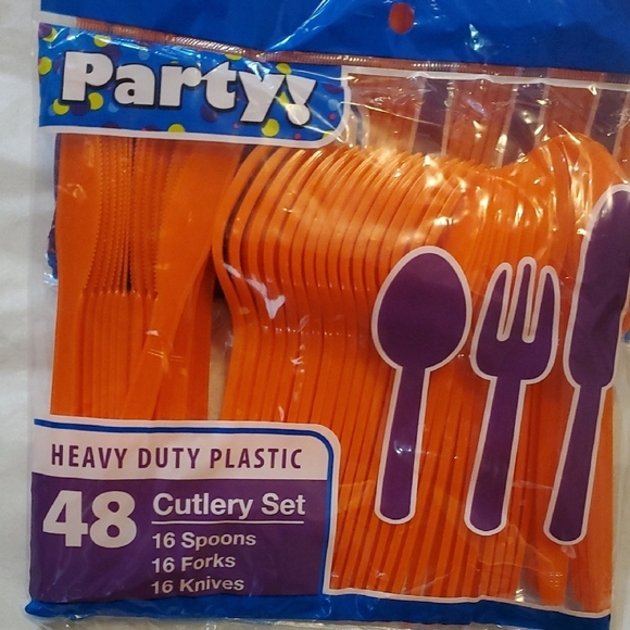 Orange Heavy Duty Plastic Cutlery Set - Picture 2 of 3
